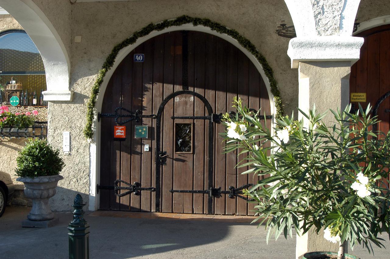 Weingut-Pension Stockingerhof Duernstein Exterior photo
